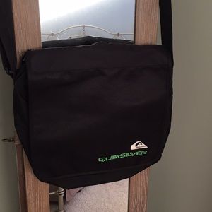 Men’s quicksilver messenger bag